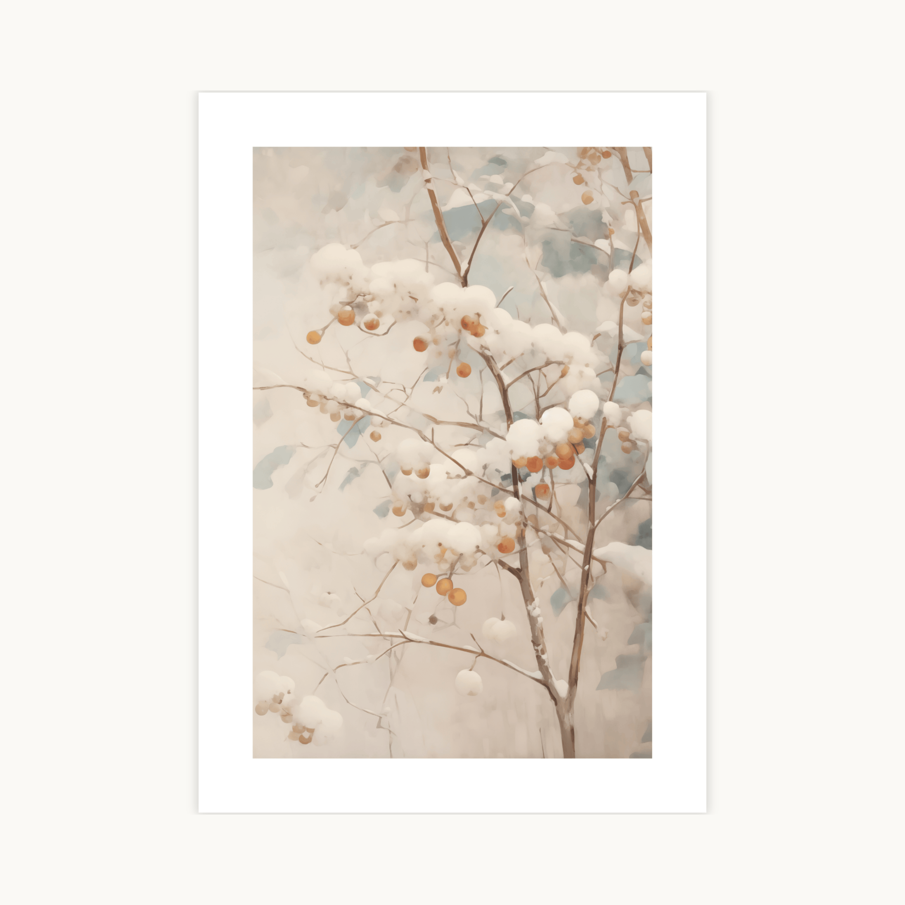 Zachte aquarel poster van besneeuwde takken met oranjegele bessen. Neutrale beige en blauwe tinten. Rustieke en Scandinavische winterdecoratie.