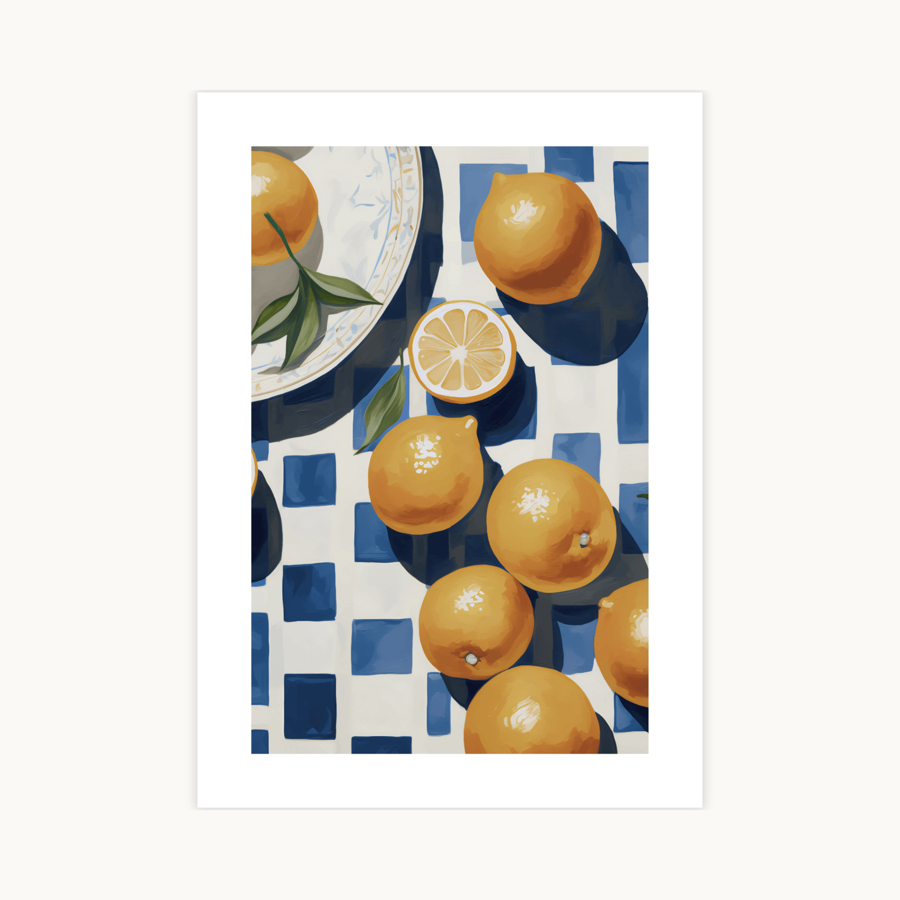 Vrolijke citroenen poster met blauw en wit ruitpatroon tafelkleed. Modern fruit stilleven voor keuken decoratie.